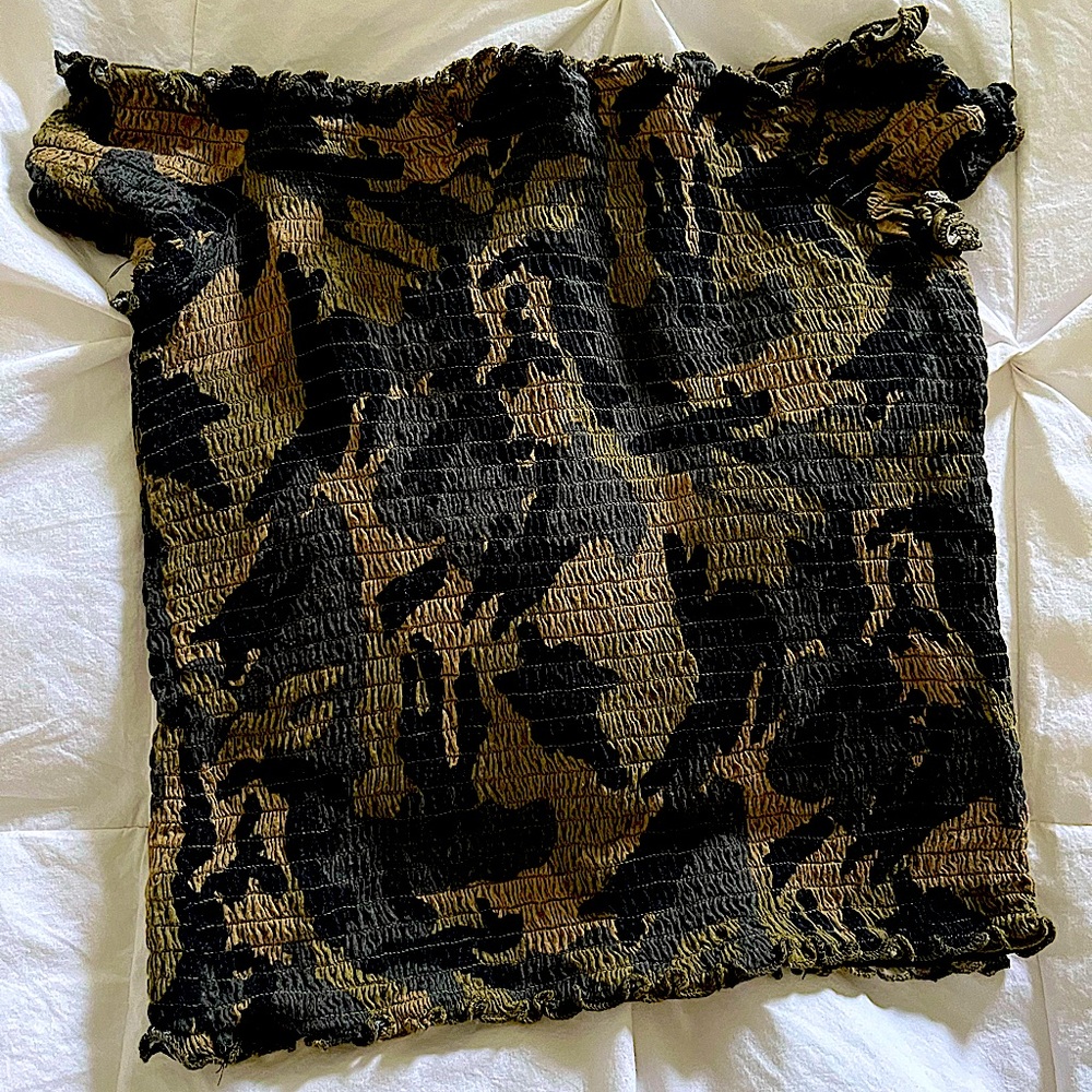 Camo stretch top.  Size M